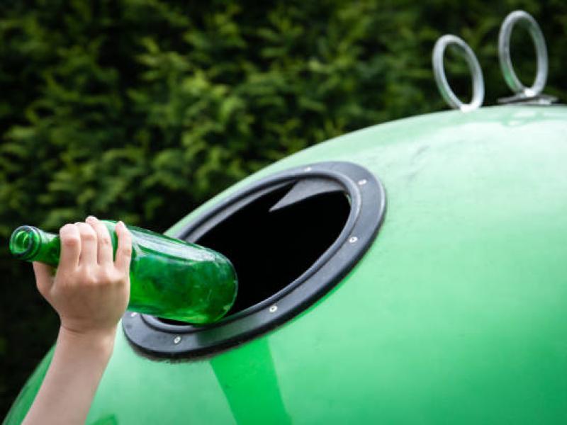 Bac à verre et à papier